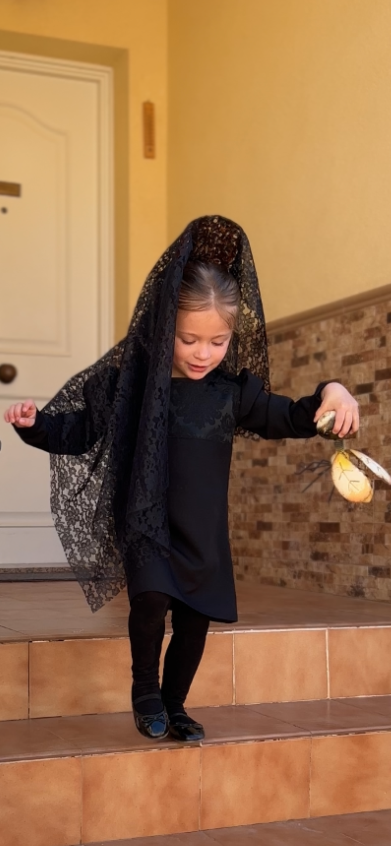 Traje de mantilla